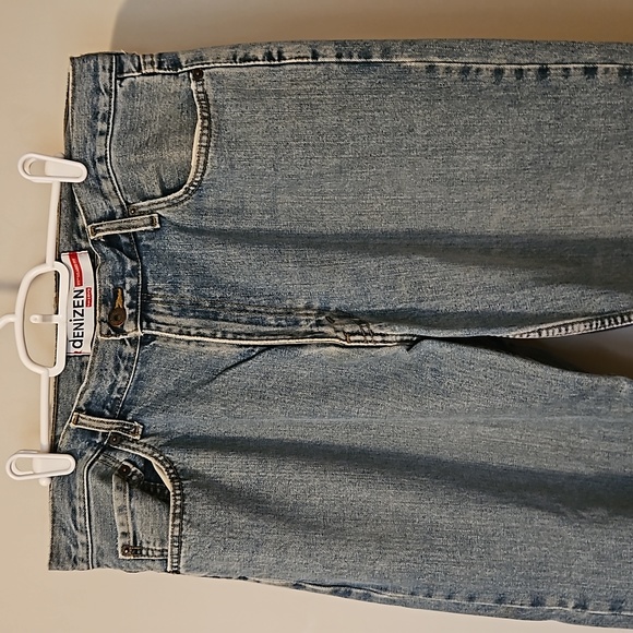 Levi's Denizen Relaxed Fit Denim - Picture 2 of 9